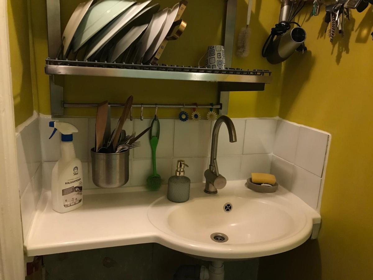 Cozy Condo For Up To 3 Travellers, With Kitchen And Bath Riga Dış mekan fotoğraf